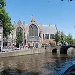 Saint Claire אמסטרדם