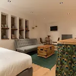 Saint Claire אמסטרדם